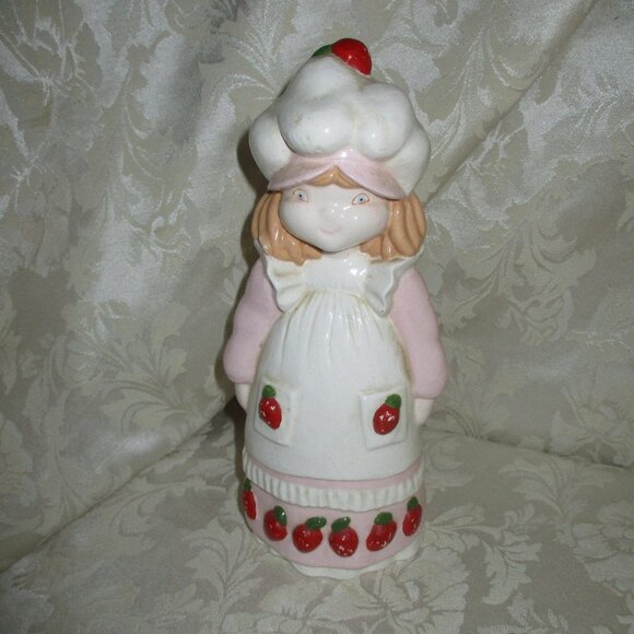 STRAWBERRY SHORTCAKE  Ceramic  Figurine circa 1980's 8.5" tall Custom made - Picture 1 of 6